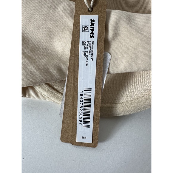 New Skims Fits Everybody T Shirt Bra Size 32D Color Sand Intimates - Picture 3 of 6